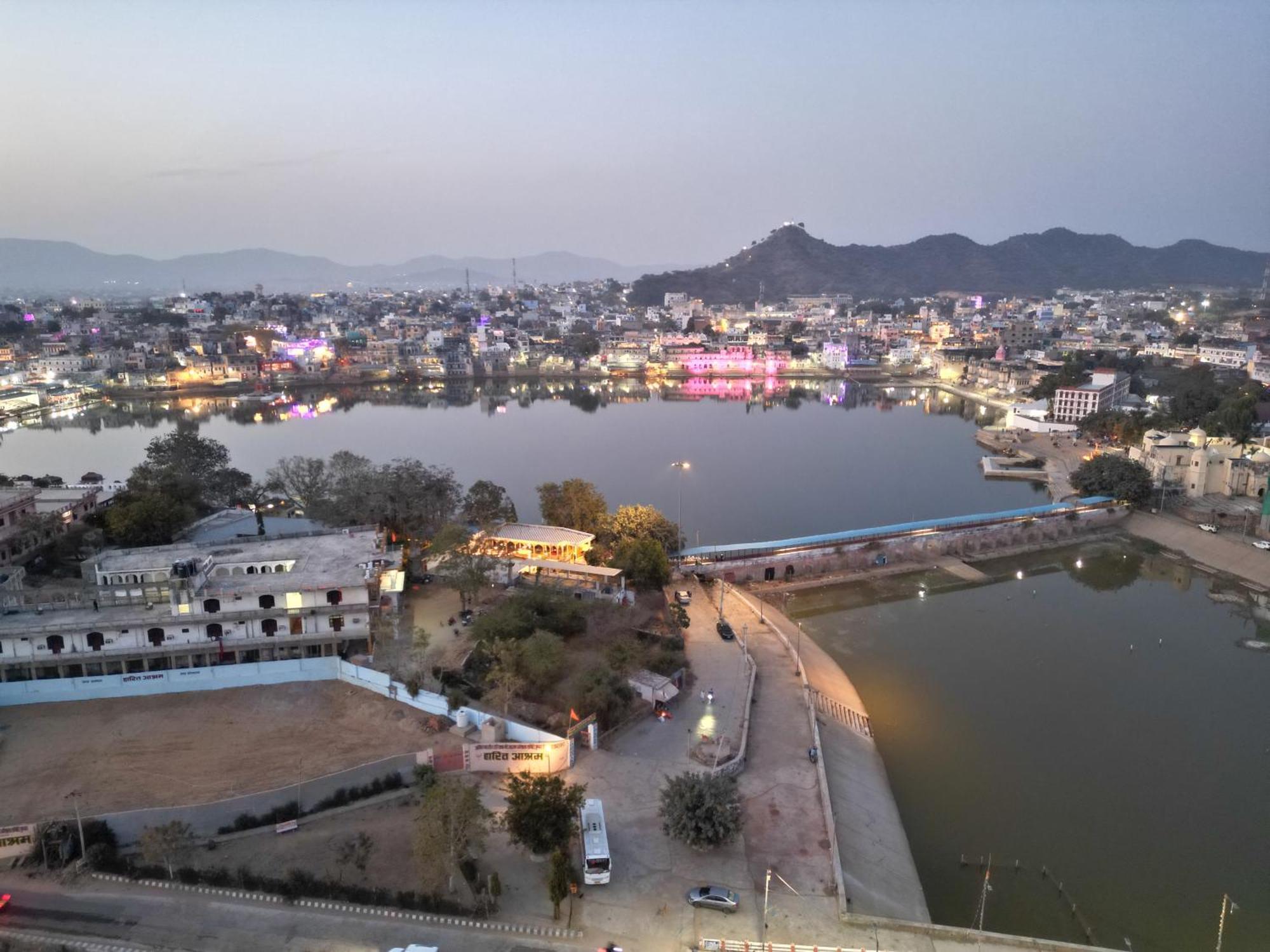 Hotel The Pushkar Flower Kültér fotó